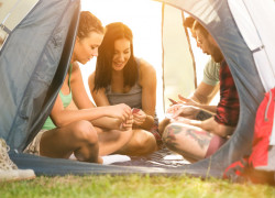 Pourquoi vous devez miser sur les objets publicitaires adaptés pour le camping ...